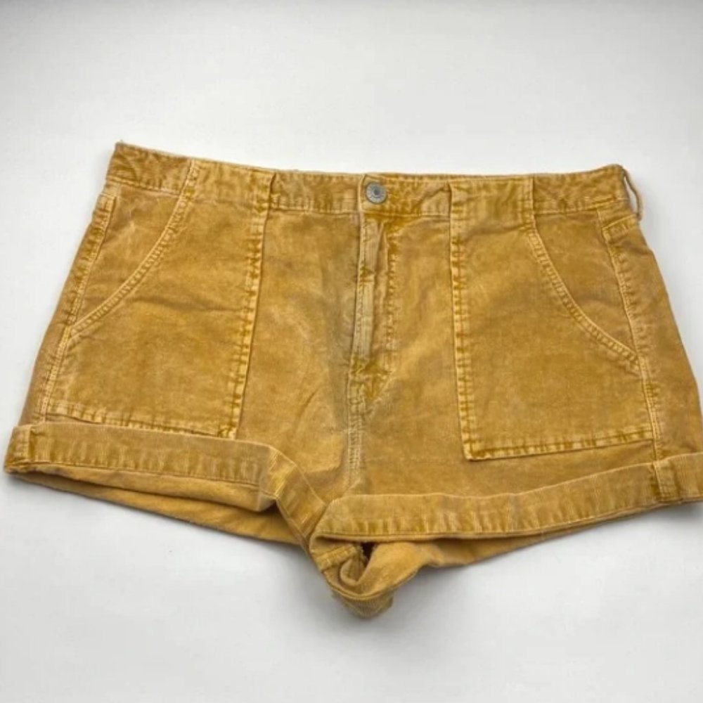 American Eagle Corduroy Shorts Mini Trendy Retro High Rise Pockets 70’s